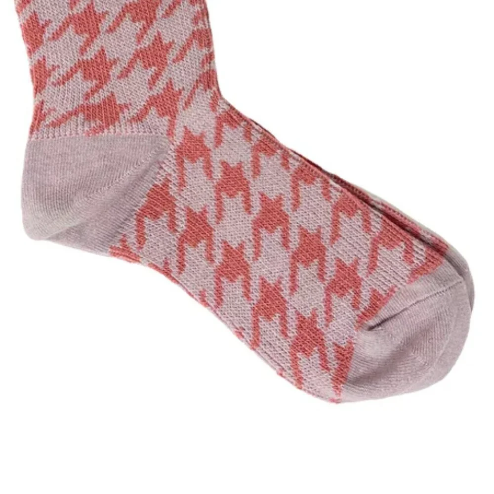 NWT Charley Pink and Gray Houndstooth Crew Socks